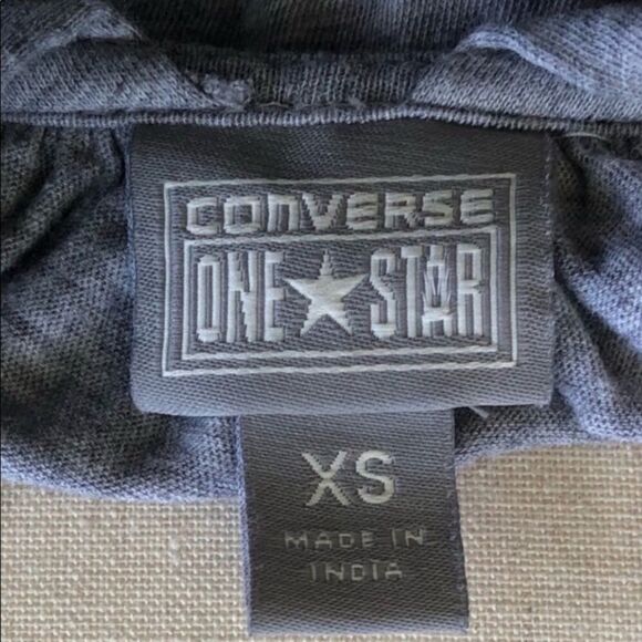 Converse Flattering Fit Lightweight Flowy Tank Top Womens XS - Picture 3 of 3